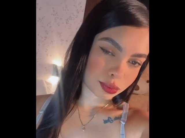Crazy-babyy live cam on BongaCams