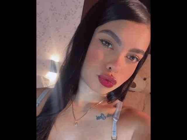 Crazy-babyy webcam