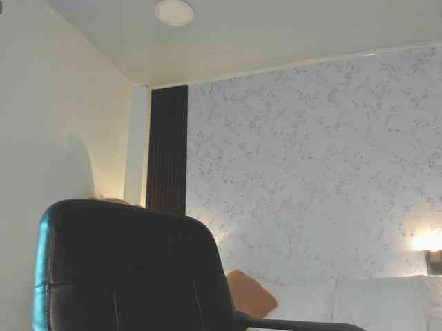 Crazy-babyy webcam