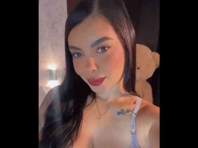 Crazy-babyy webcam