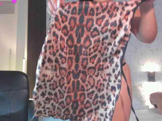 Crazy-babyy webcam