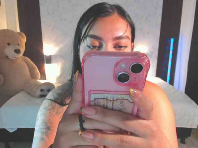 Crazy-babyy webcam