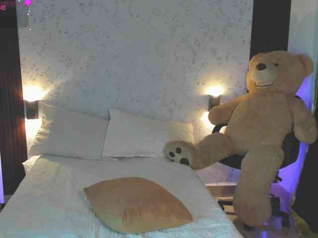 Crazy-babyy webcam