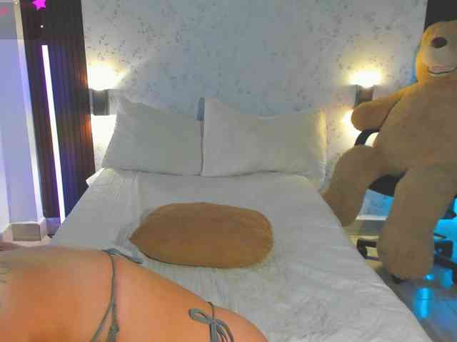 Crazy-babyy webcam