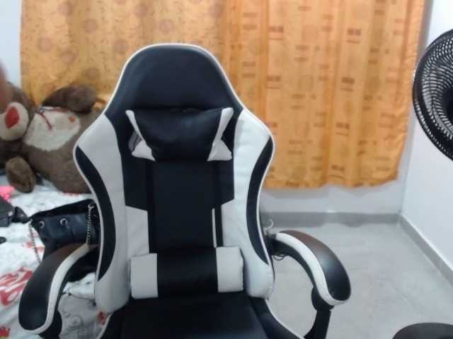 Deboralo123 live cam on BongaCams