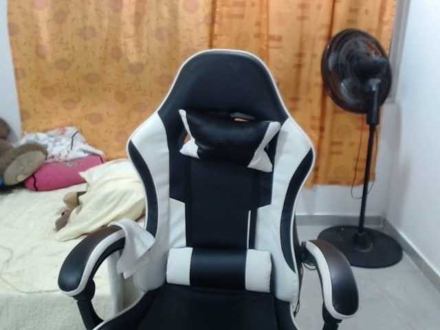 Deboralo123 live cam on BongaCams