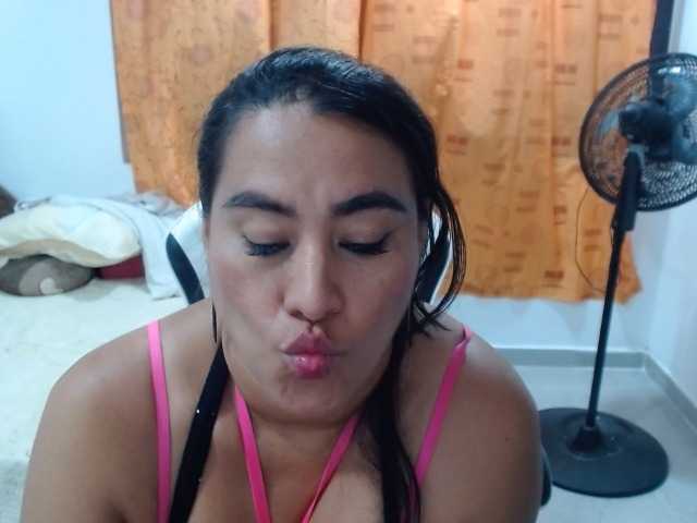 Deboralo123 live cam on BongaCams