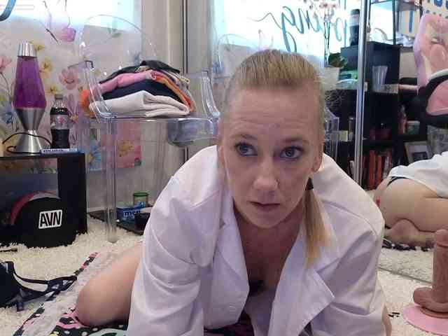 sexyscienceteacher90 webcam