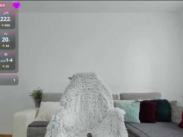 Bella-Diamond live cam on BongaCams