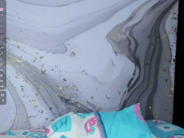 Hornymariee, live now on BongaCams