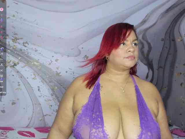 Hornymariee