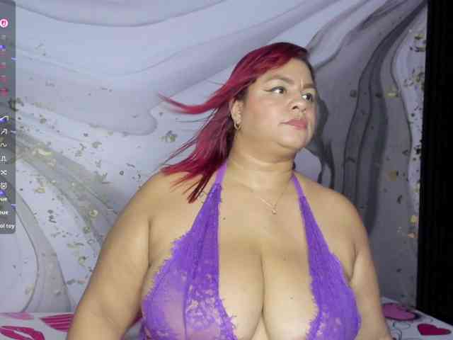 Hornymariee webcam