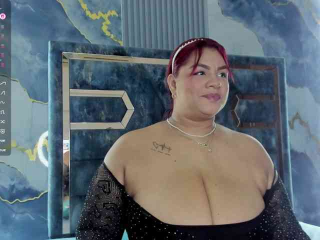 Hornymariee