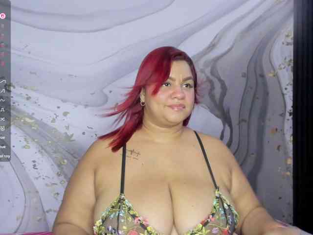 Hornymariee webcam