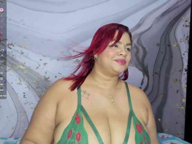 Hornymariee webcam