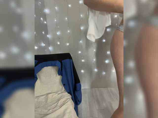 Alena121 webcam