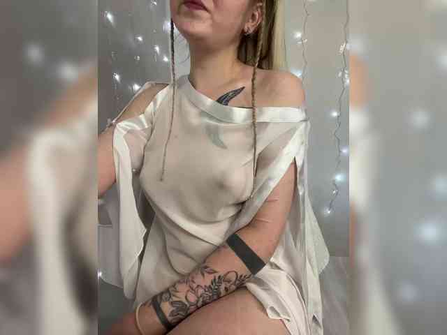 Alena121 webcam