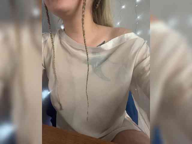 Alena121 webcam