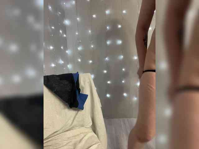 Alena121 webcam
