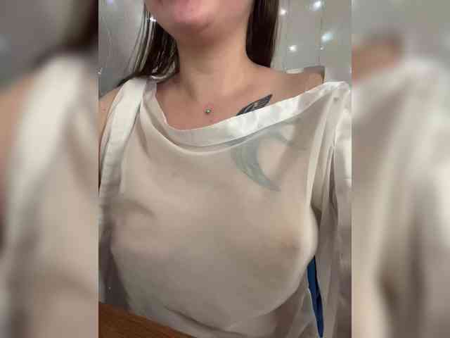 Alena121 webcam