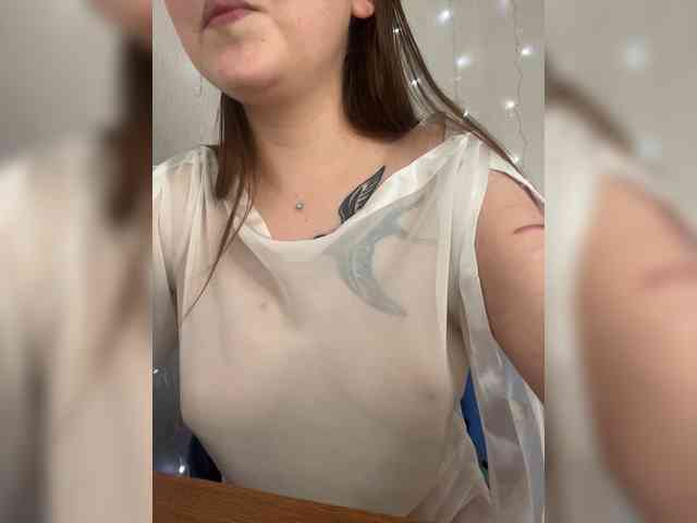 Alena121 webcam