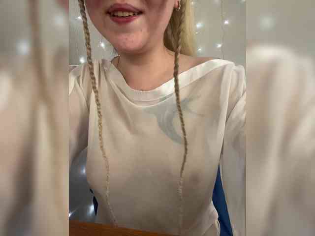 Alena121 webcam