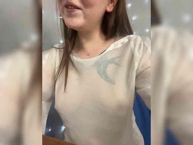 Alena121 webcam