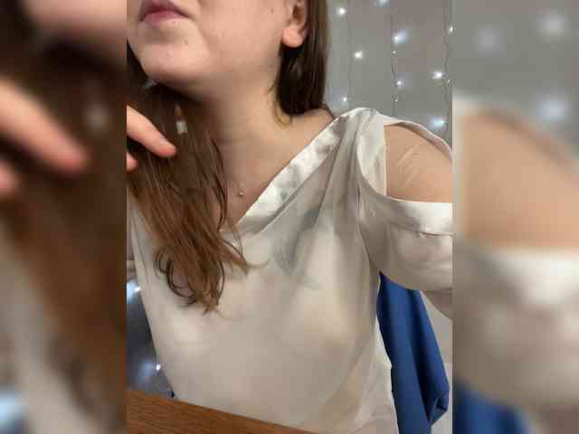 Alena121 webcam