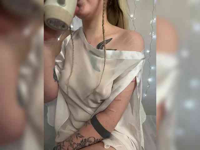 Alena121 webcam