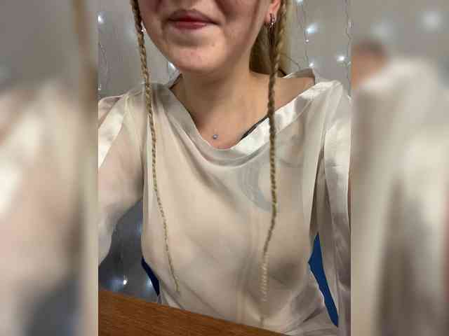 Alena121 webcam