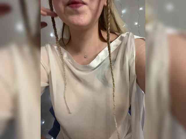 Alena121 webcam