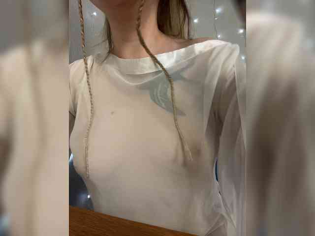 Alena121 webcam