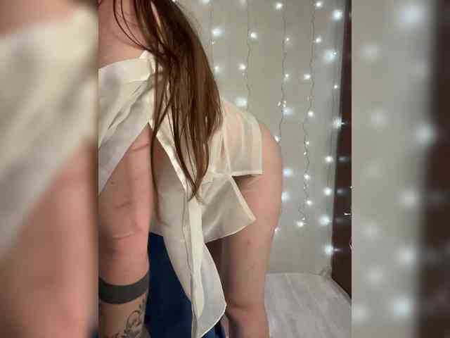 Alena121 webcam