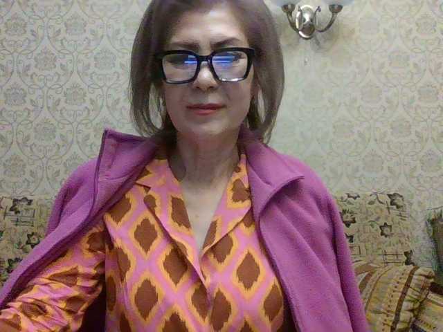 ElegantLady00 live cam preview