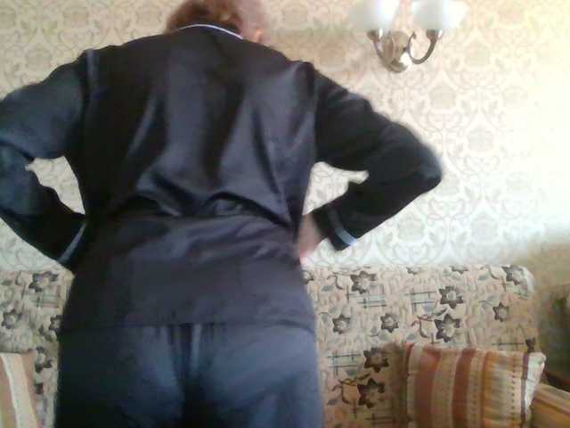 ElegantLady00 live cam preview