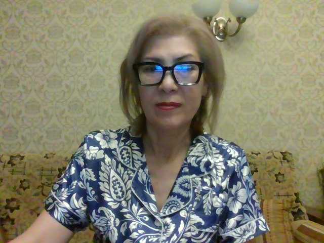 Elegant00Lady