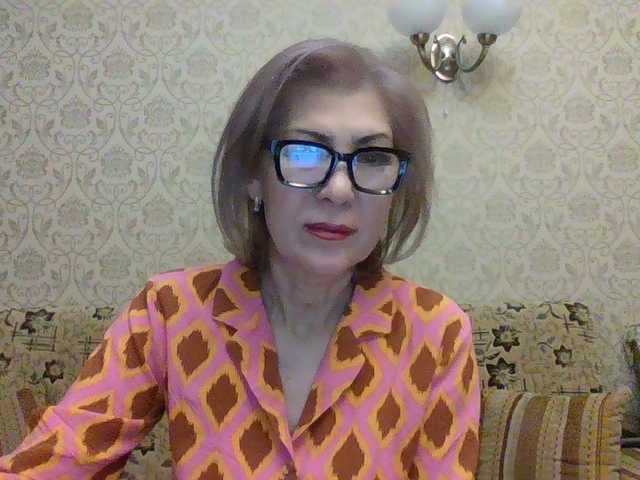 Elegant00Lady live cam on BongaCams