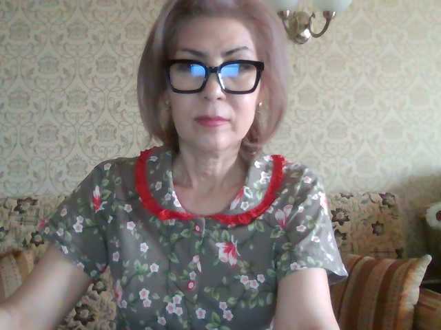 Elegant00Lady