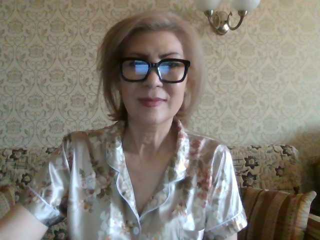 Elegant00Lady