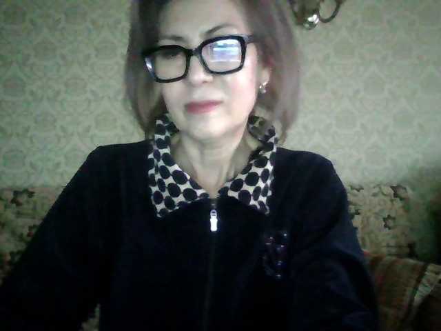 ElegantLady00 live cam preview