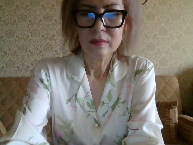 Elegant00Lady