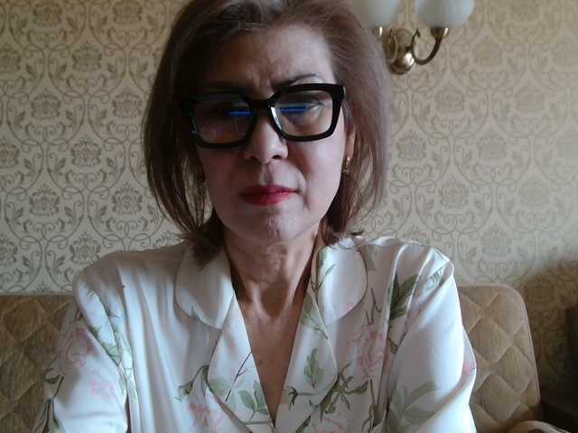 Elegant00Lady