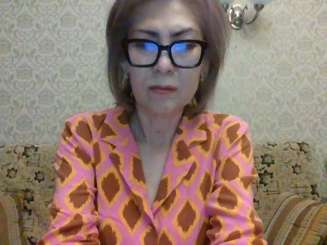 Elegant00Lady live cam on BongaCams