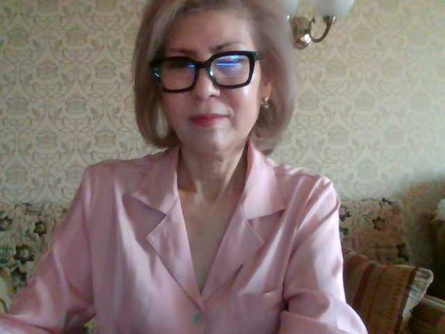 ElegantLady00 live cam on BongaCams