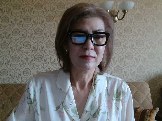 Elegant00Lady