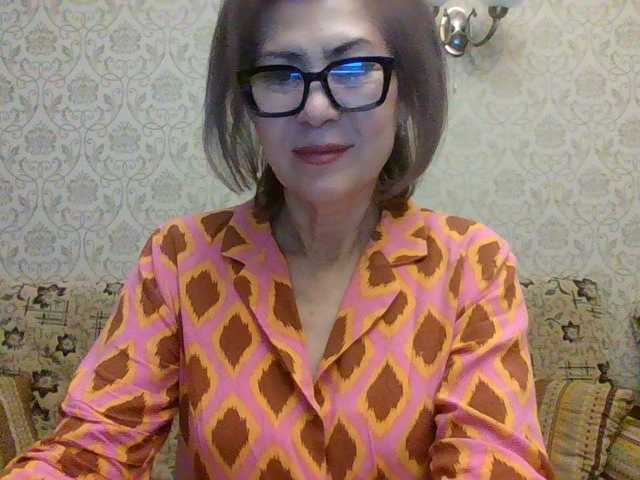 Elegant00Lady