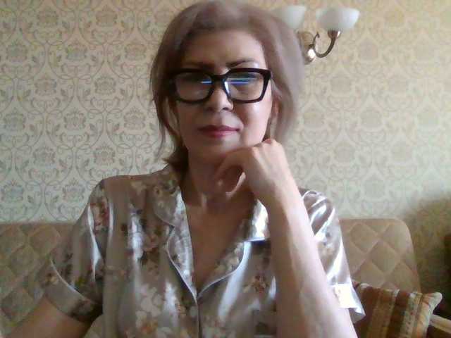 Elegant00Lady
