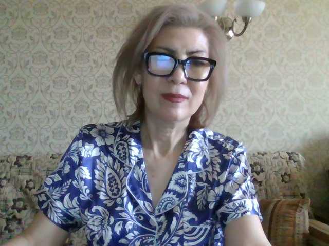 Elegant00Lady