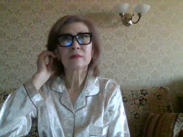 Elegant00Lady