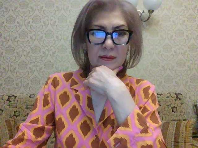 Elegant00Lady